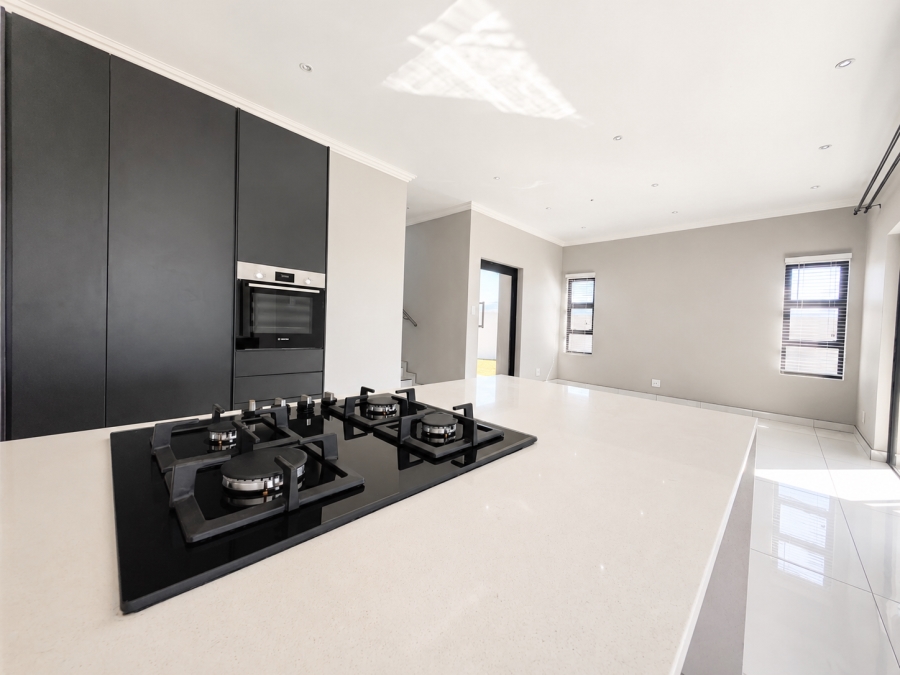 3 Bedroom Property for Sale in Hartebeesfontien AH North West